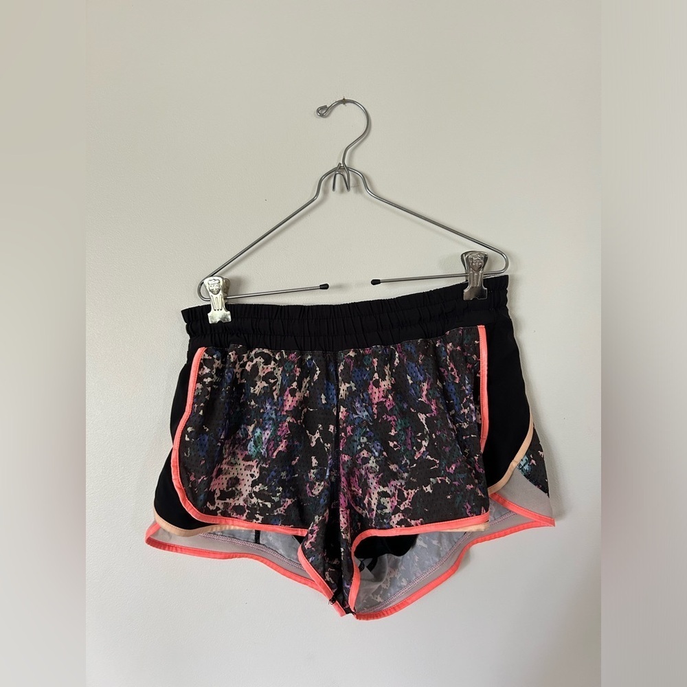 Lululemon Super Squad Short Floral Sport Black Multi / Black
